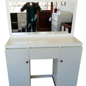 Penteadeira com Espelho